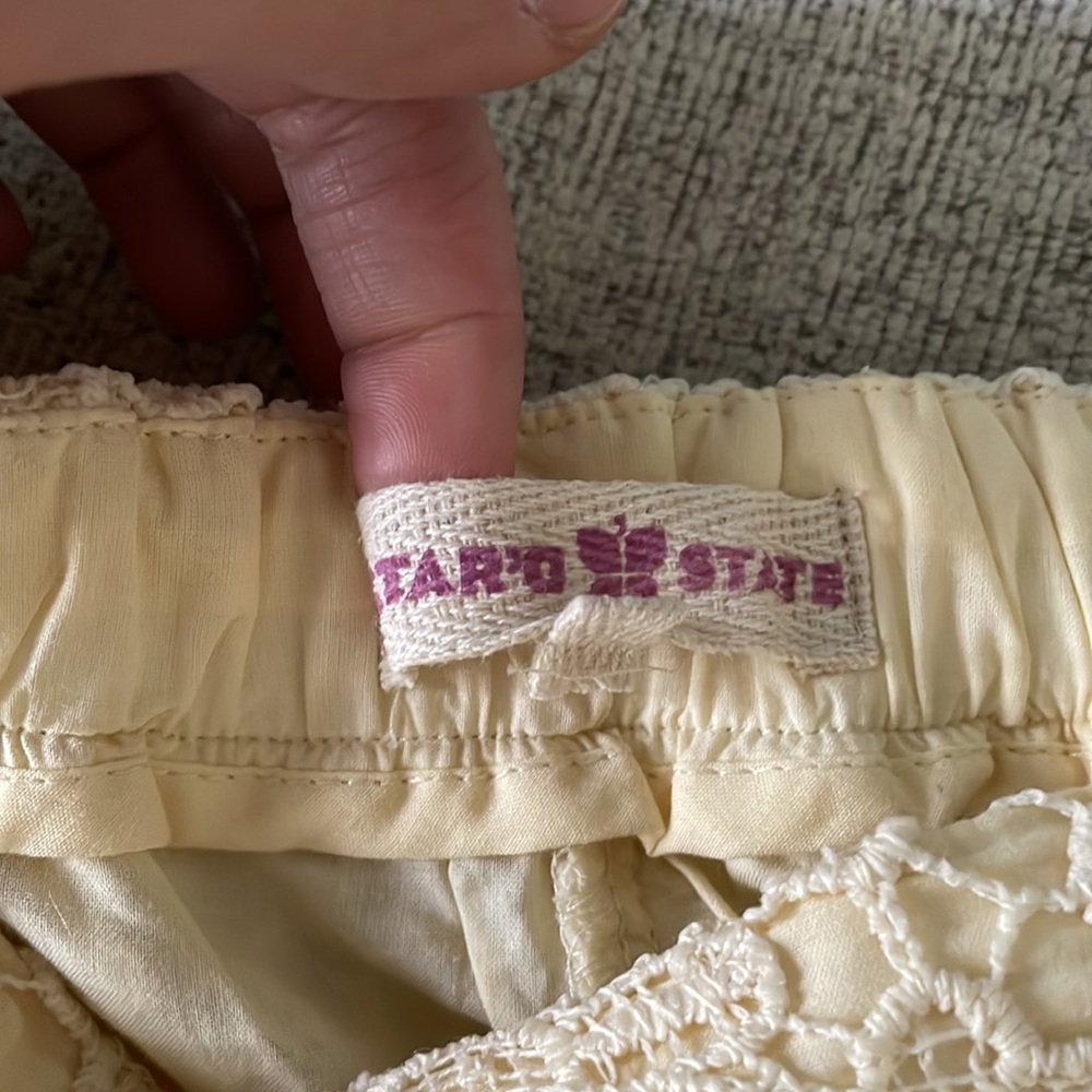 Altar’d State womens lace skort - Picture 3 of 4